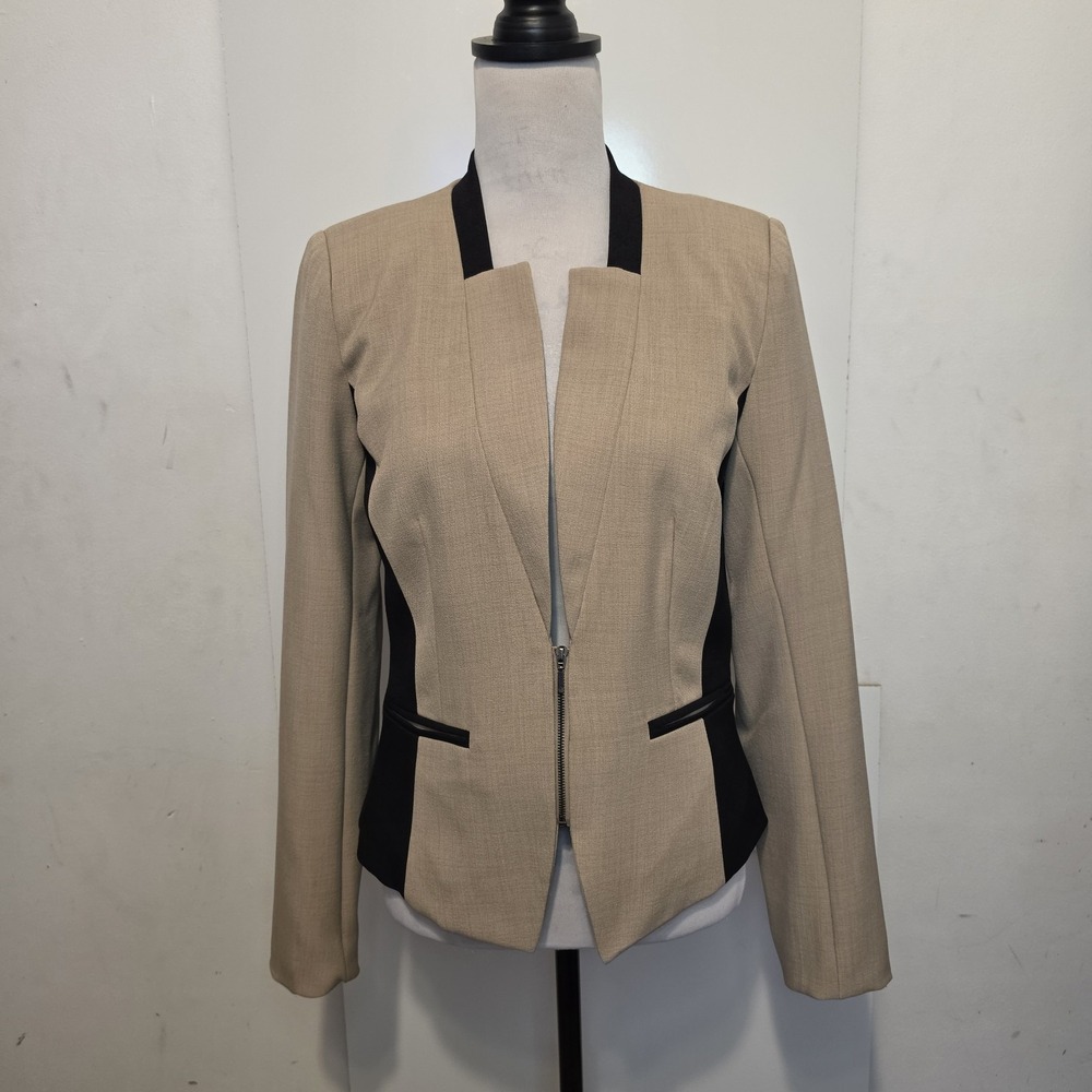 XOXO Women's Blazer Size L Beige Black Colorblock Zip Front Career Jacket